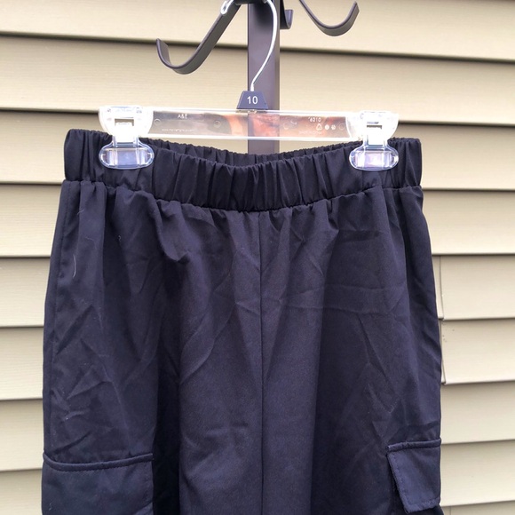 NEW LISTING! Shein Parachute Cargo Pants - Picture 3 of 8